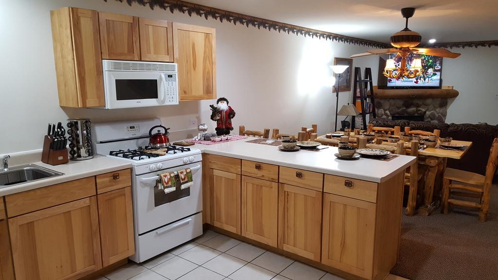 2Br Rustic Villa Utica Extérieur photo