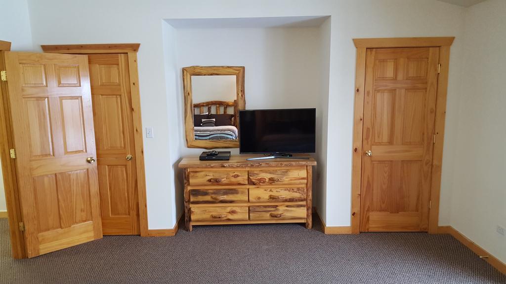 2Br Rustic Villa Utica Extérieur photo