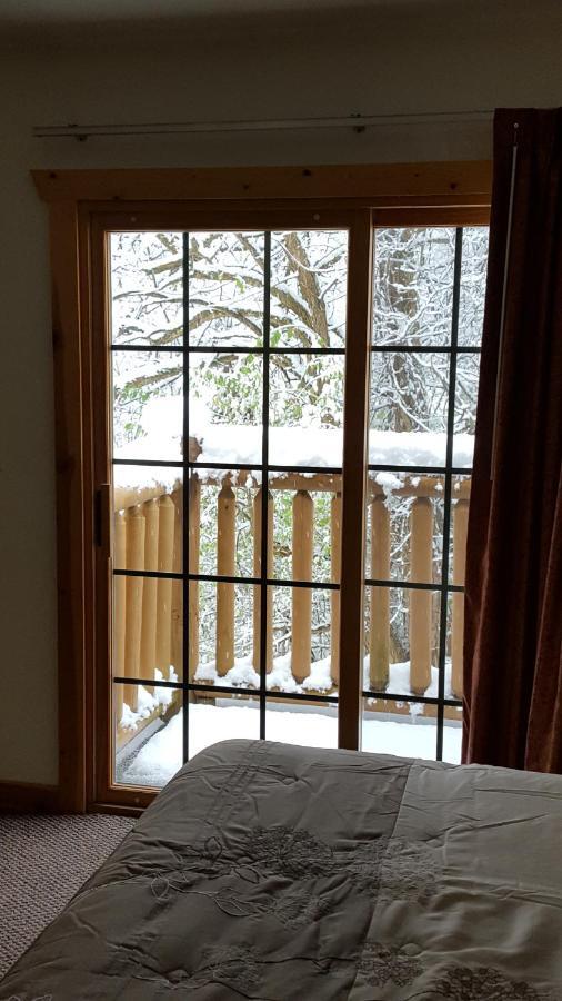 2Br Rustic Villa Utica Extérieur photo