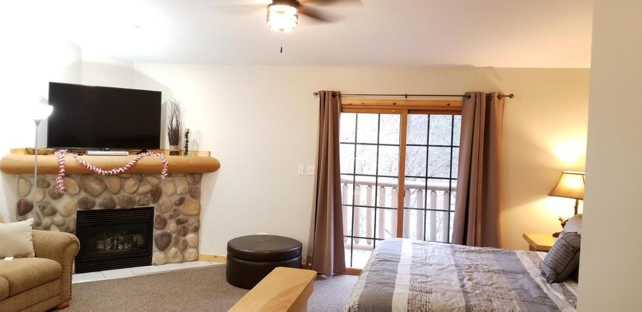 2Br Rustic Villa Utica Extérieur photo